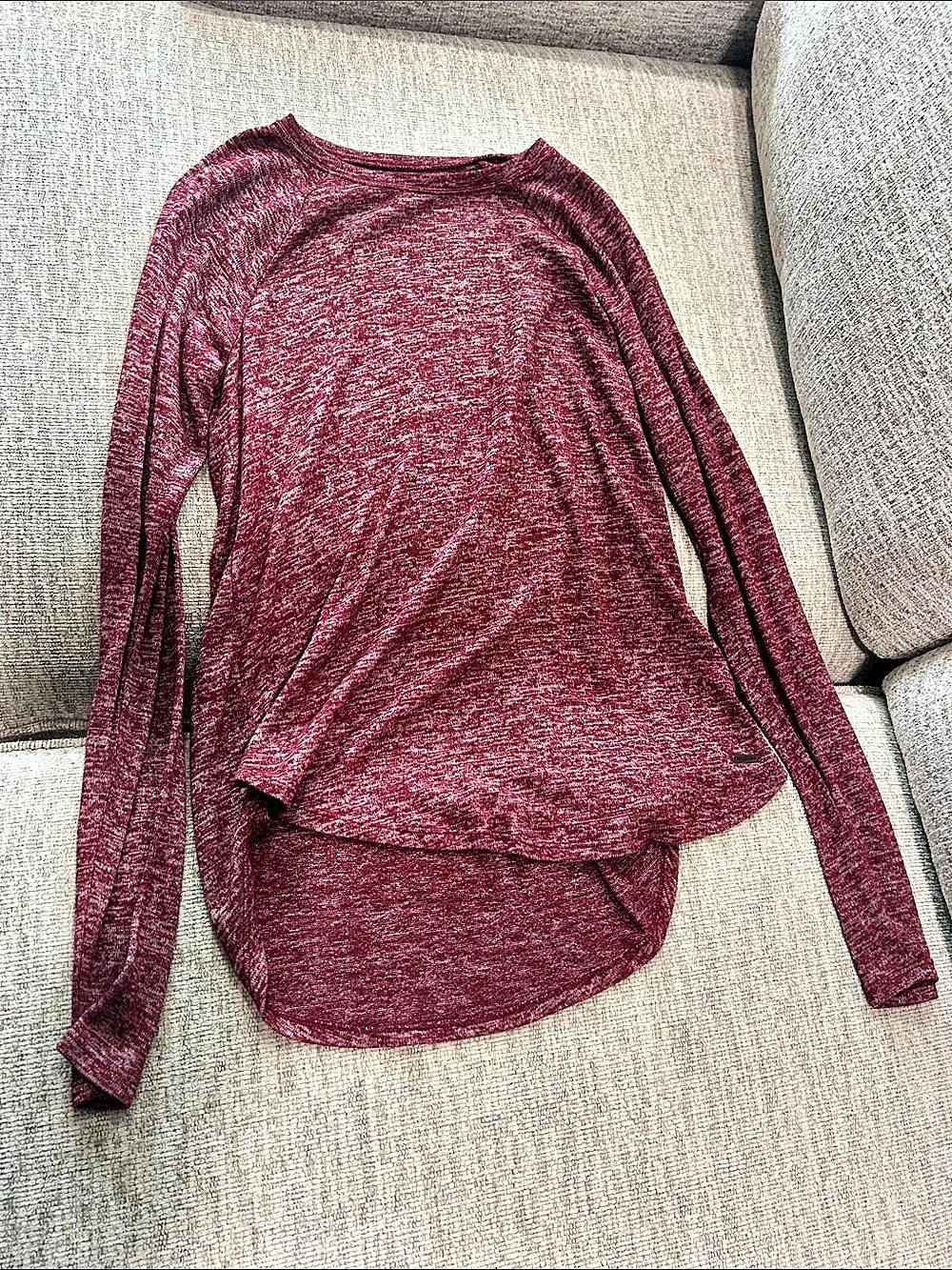 Hollister Must Have Collection Long Sleeve Top in Burgundy Size XS
